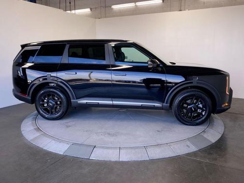 Ebony Black 2027 Kia Telluride LX