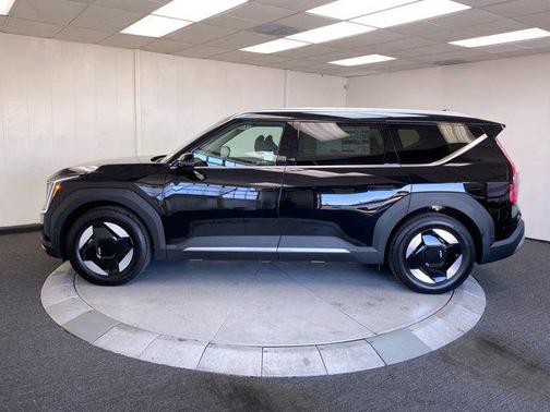 2026 Kia EV9 Wind