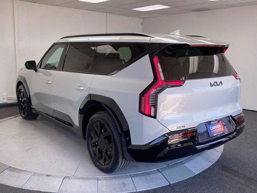 2026 Kia EV9 Land