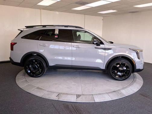 2025 Kia Sorento SX