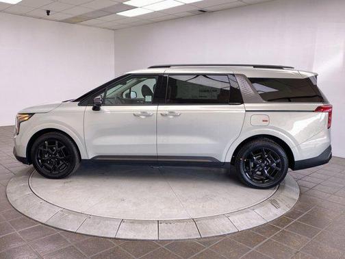2025 Kia Carnival Hybrid SX