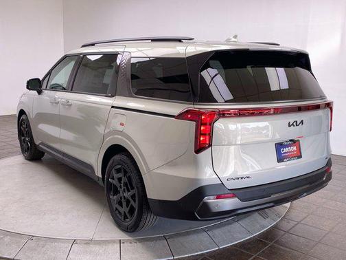 2025 Kia Carnival Hybrid SX