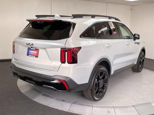 Ivory Silver 2026 Kia Sorento SX