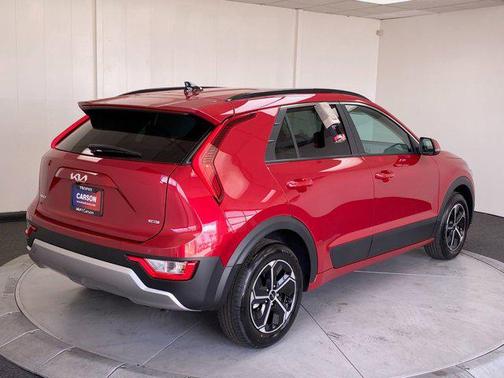 2025 Kia Niro EX