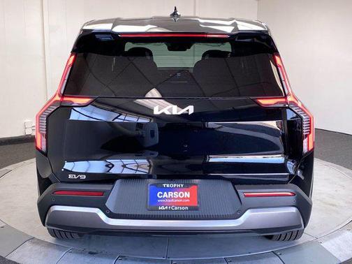 2026 Kia EV9 Light Long Range