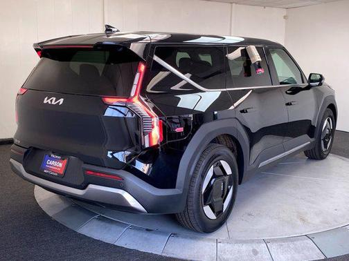 2026 Kia EV9 Light Long Range