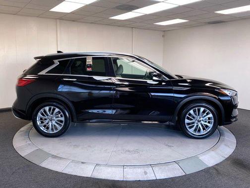 2024 INFINITI QX50 LUXE AWD