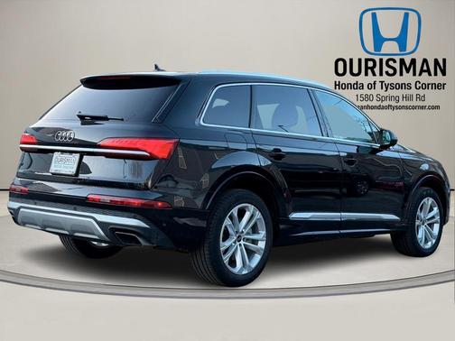 2025 Audi Q7 55 Premium Plus