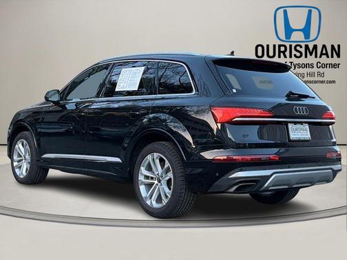 2025 Audi Q7 55 Premium Plus