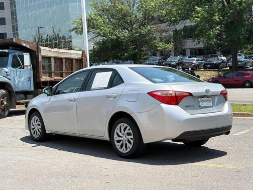 Classic Silver Metallic 2017 Toyota Corolla LE