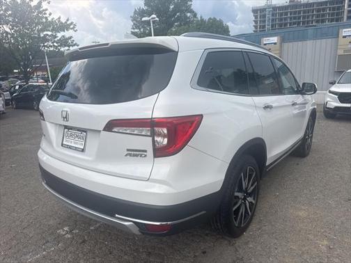 2022 Honda Pilot Touring 8-Passenger