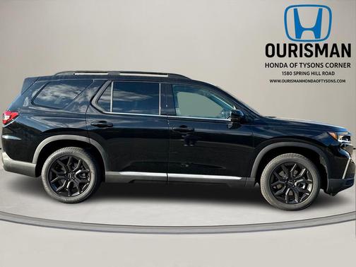 2025 Honda Pilot Touring 8-Passenger