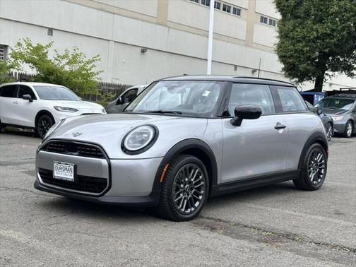 2025 MINI Hardtop Cooper