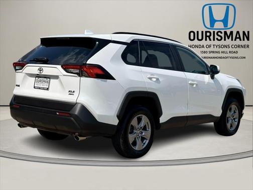 2022 Toyota RAV4 XLE