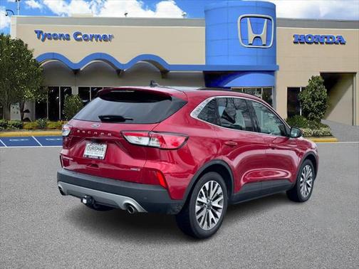 2022 Ford Escape Titanium