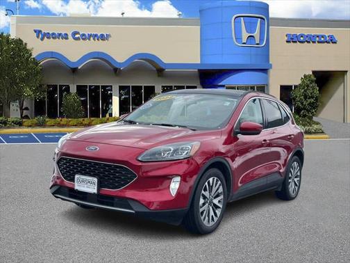 2022 Ford Escape Titanium