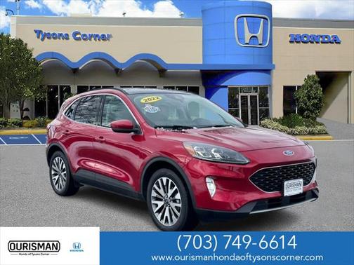 2022 Ford Escape Titanium
