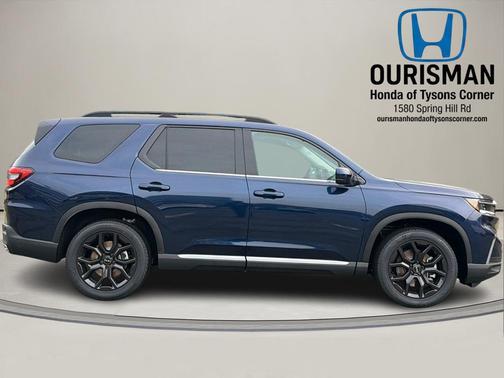 2025 Honda Pilot Touring 8-Passenger