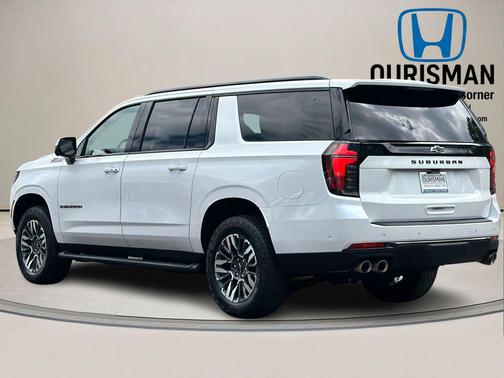 Iridescent Pearl Tricoat 2025 Chevrolet Suburban 4WD Z71