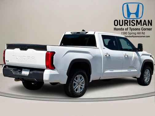 Ice Cap 2023 Toyota Tundra SR5
