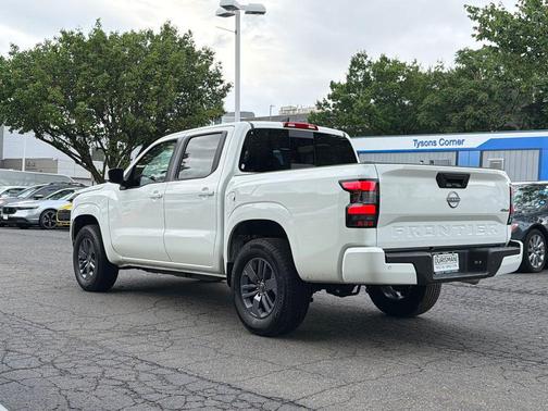 Glacier White 2026 Nissan Frontier SV