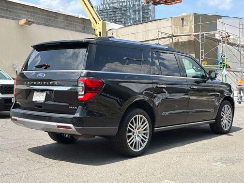 Agate Black Metallic 2023 Ford Expedition Max Limited
