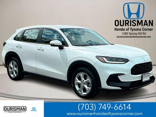 Platinum White Pearl 2023 Honda HR-V LX