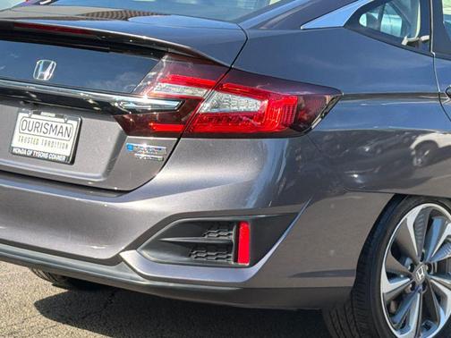 Modern Steel Metallic 2018 Honda Clarity Plug-In Hybrid Touring