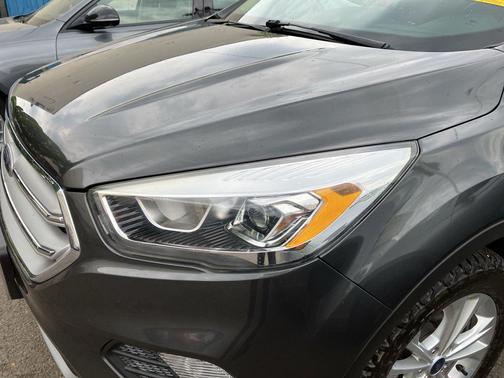MAGNETIC METALLIC 2018 Ford Escape SEL
