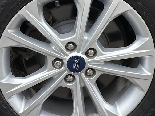 MAGNETIC METALLIC 2018 Ford Escape SEL