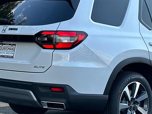 2025 Honda Pilot Elite
