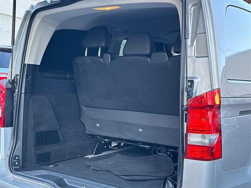 2019 Mercedes-Benz Metris Base