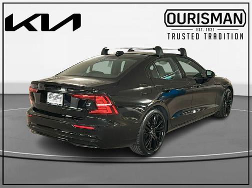 2023 Volvo S60 Recharge Plug-In Hybrid T8 Plus Black Edition