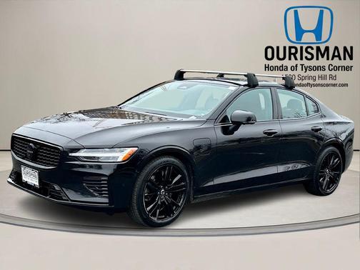2023 Volvo S60 Recharge Plug-In Hybrid T8 Plus Black Edition