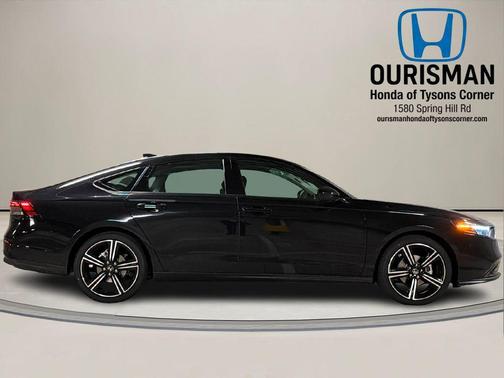 Crystal Black Pearl 2026 Honda Accord SE