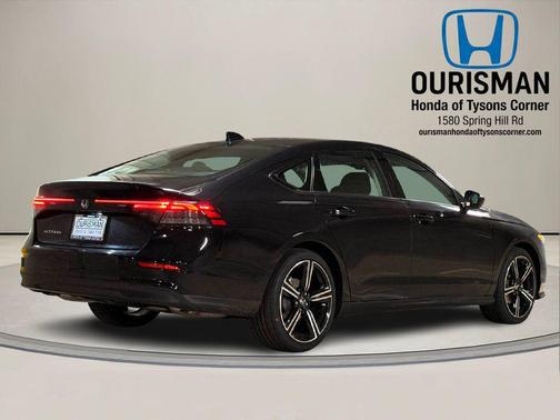 Crystal Black Pearl 2026 Honda Accord SE