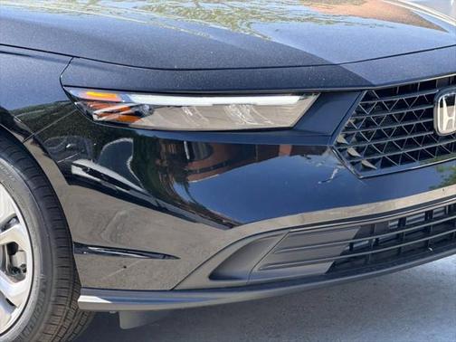 2025 Honda Accord LX 1.5T