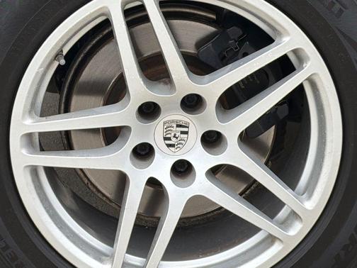 2018 Porsche Macan Base (PDK)