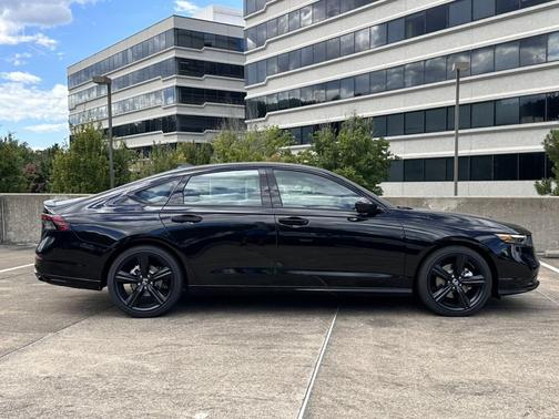 2025 Honda Accord Hybrid Base