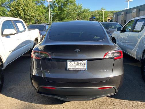 2024 Tesla Model Y Long Range Dual Motor All-Wheel Drive