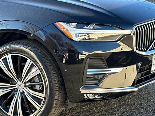 2022 Volvo XC60 B5 Inscription