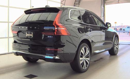 2022 Volvo XC60 B5 Inscription