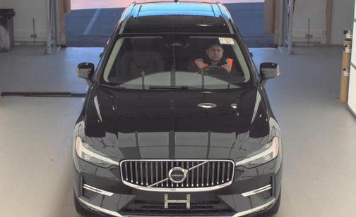 2022 Volvo XC60 B5 Inscription