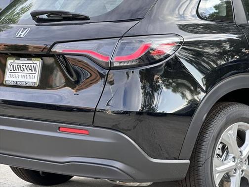 2025 Honda HR-V LX
