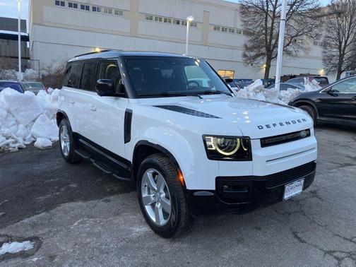 2024 Land Rover Defender 110 P400 X-Dynamic SE