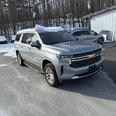 2023 Chevrolet Suburban LT