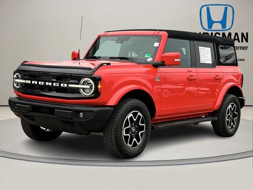 2023 Ford Bronco Outer Banks