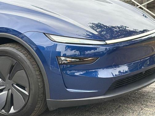 Deep Blue Metallic 2026 Tesla Model Y Rear-Wheel Drive
