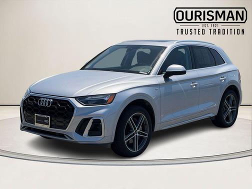 Silver Metallic 2023 Audi Q5 55 S line Premium