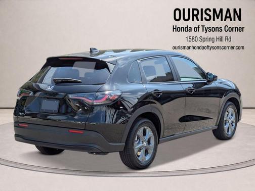 Crystal Black Pearl 2027 Honda HR-V LX